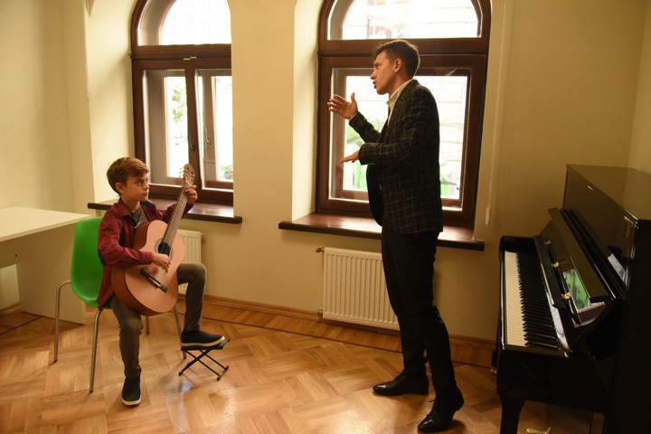 Преподаватель Детской музыкальной школы имени Глиэра