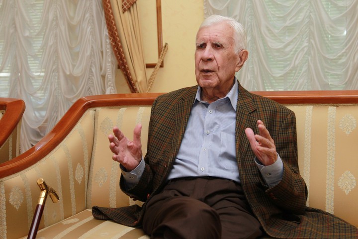 Виталий Коротков