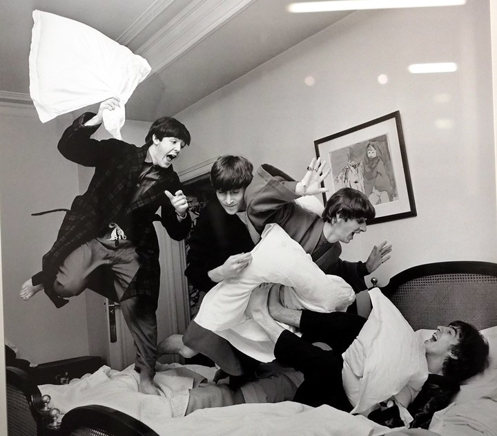 «Битва подушками», 3 часа ночи, отель George V, Париж, 1964