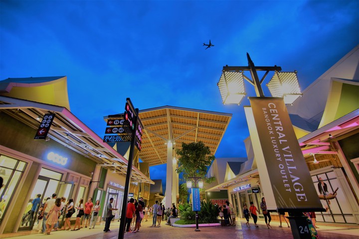 Central Village — Bangkok Luxury Outlet — магазин класса люкс в Таиланде