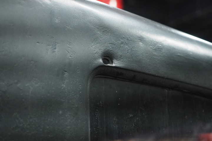 Как рассказал Кирилл Чудаков, грузовик ГАЗ-АА участвовал в боевых действиях — в кабине есть следы от пуль