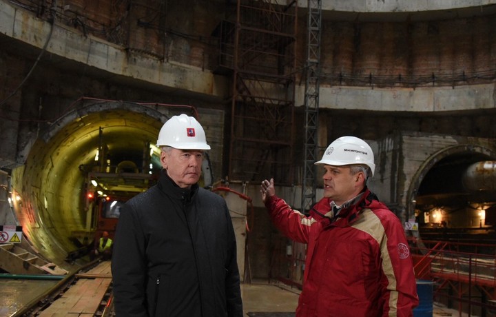 Мэр Москвы Сергей Собянин и директор АО «Мосметрострой» Сергей Жуков