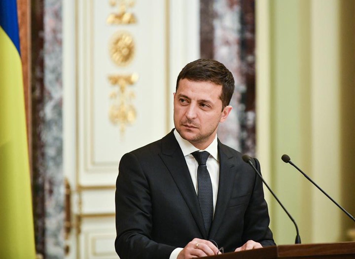 Зеленский не принял отставку премьера Гончарука