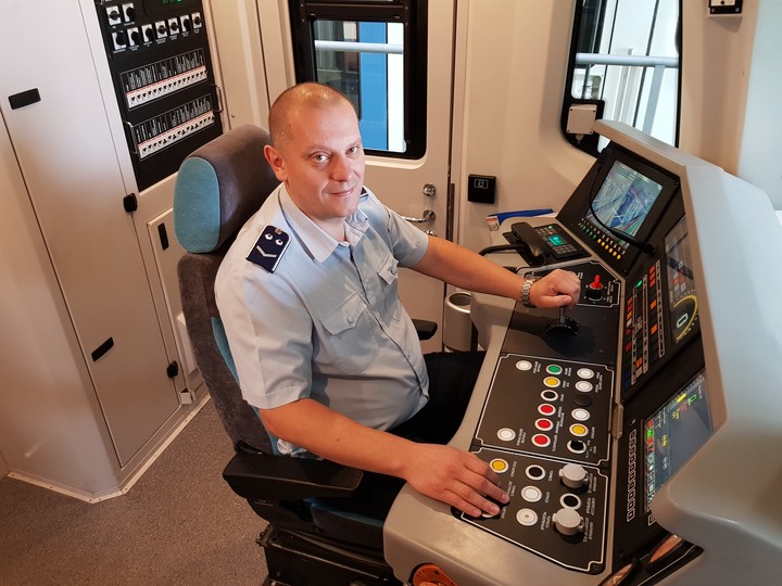 Движение поездов на Замоскворецкой линии метро ввели в график Движение поездов на Замоскворецкой линии метро ввели в график