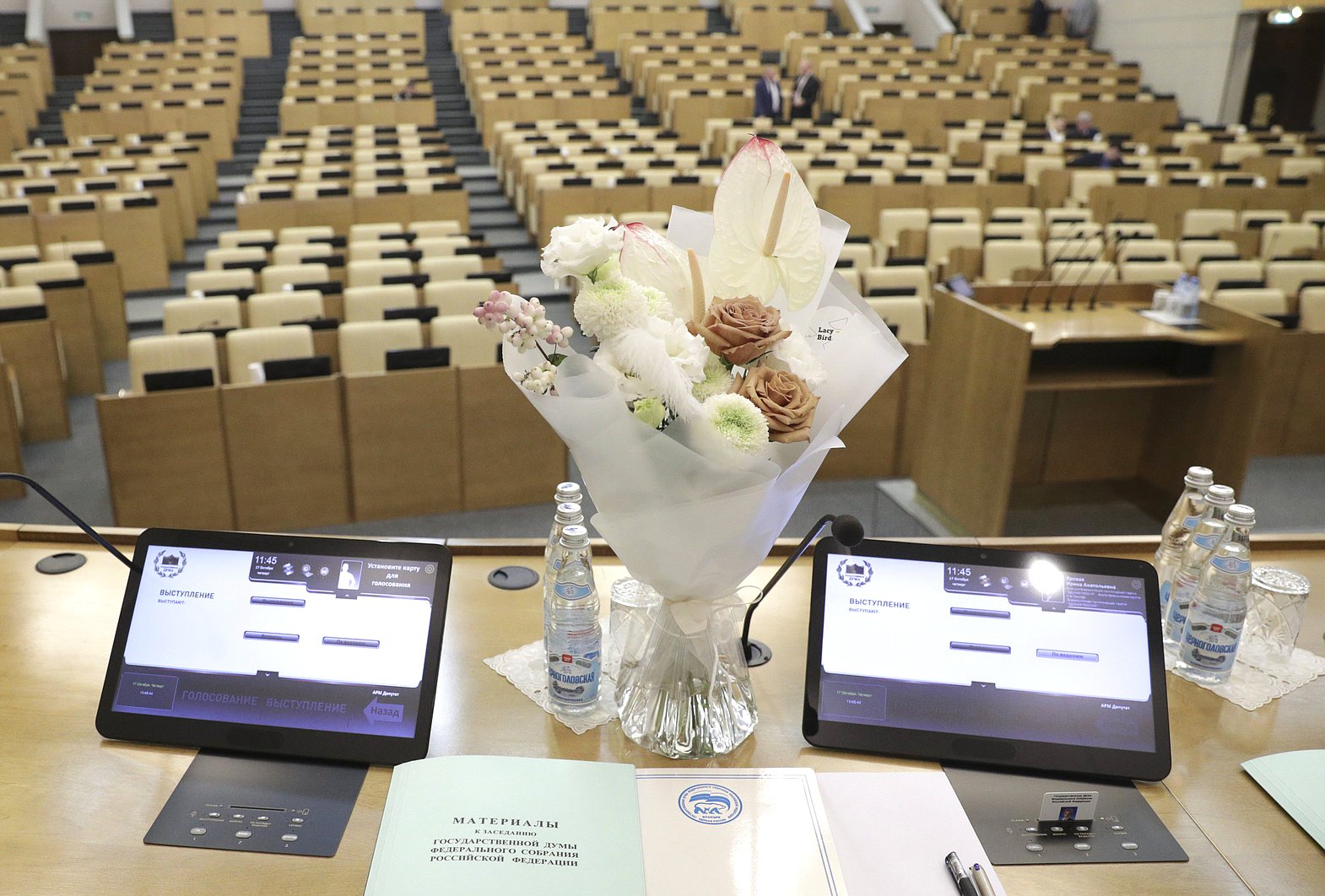 Странно, что у Госдумы не доходили руки до разработки закона, признающего последний день года нерабочим