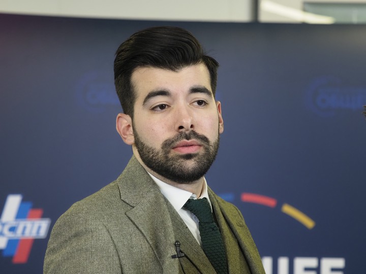 Майклу Рокфеллеру помогает разобраться в рабочих делах игра в гольф