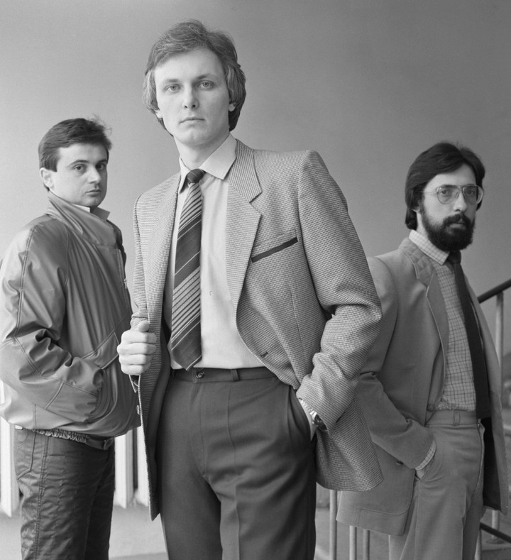 Представление новых моделей мужских костюмов от главного швейного предприятия столицы «Большевичка»