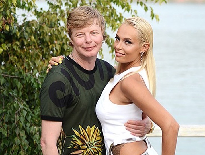 Названа причина расставания вокалиста «Иванушек» с Марией Лопатовой