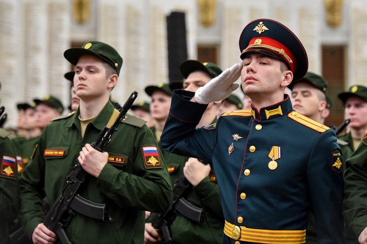 В семеновском полку застрелился солдат