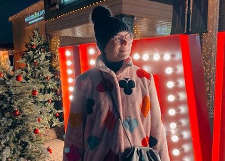 Недавно избранница Петросяна выложила в Instagram коллаж из фотографий разных тортов, один из которых испекли по рецепту Ларисы Водонаевой