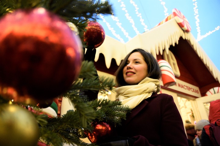 Новогоднее настроение в Москве. На фото Карина Левицкая / Фото: Пелагия Замятина, «Вечерняя Москва»