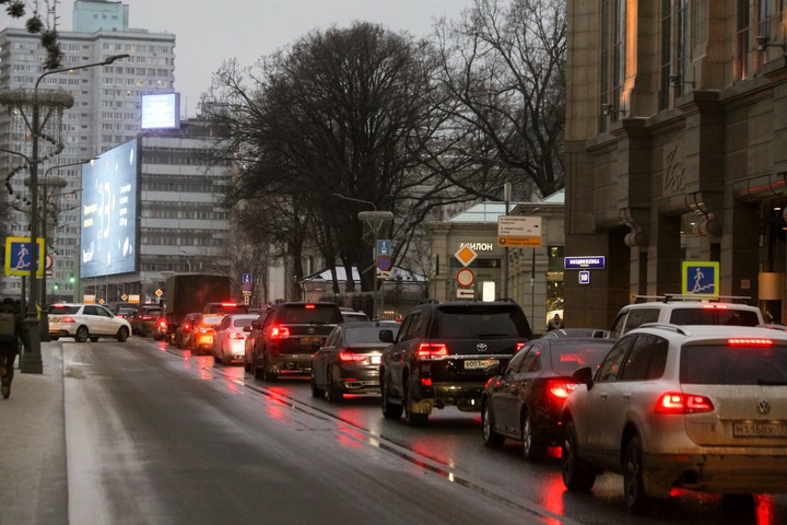 Средняя скорость движения на основных магистралях Москвы выросла на 20 процентов
