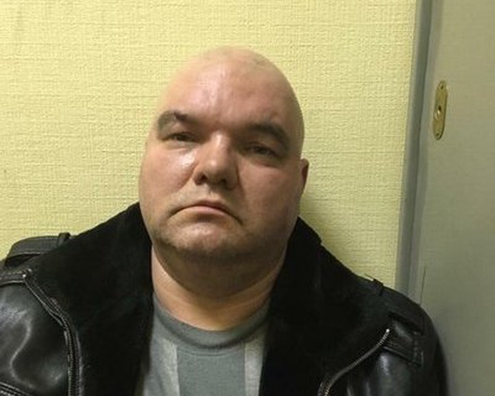 Появилось фото мужчины, надругавшегося над ребенком на детской площадке в Москве