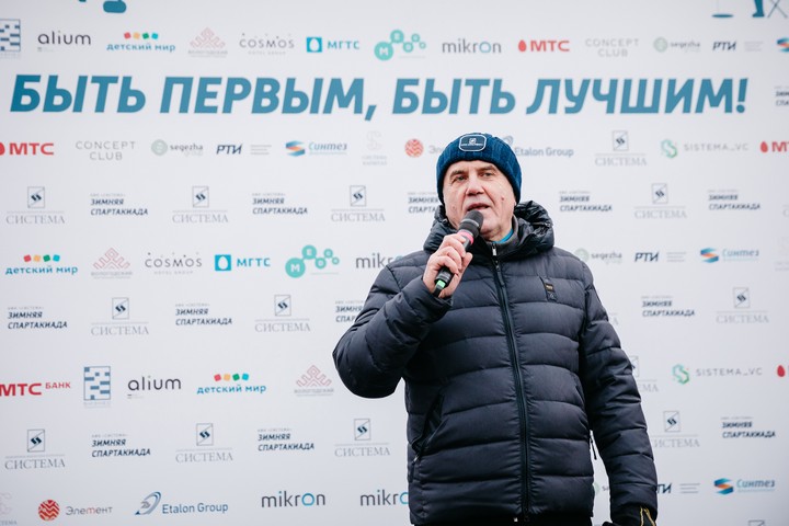 Финансисты и лесопромышленники сыграли с технарями в хоккейном финале. В Подмосковье прошла спартакиада с участием ведущих компаний страны