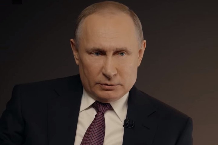 Путин о ситуации с коронавирусом: Надо быть готовым к любому развитию событий