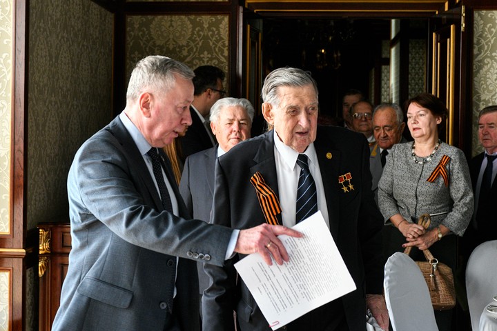 Чтобы сберечь историю Отечества, нужно заботиться о его героях