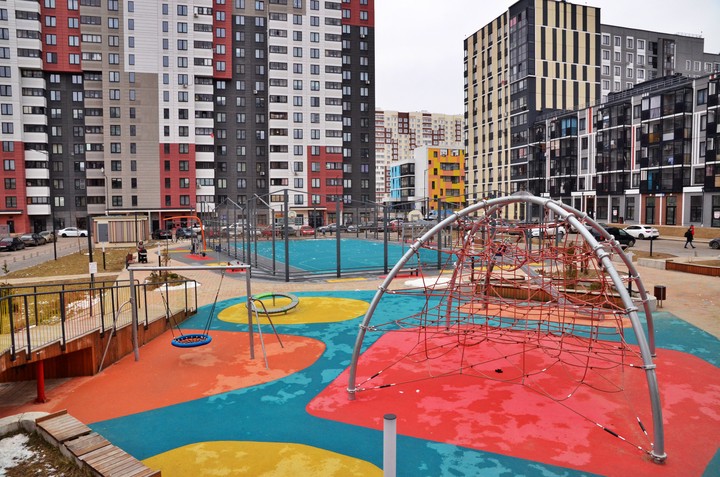 Люди переживают, что строящийся в Ватутинках жилищный комплекс не предназначен для участников программы реновации