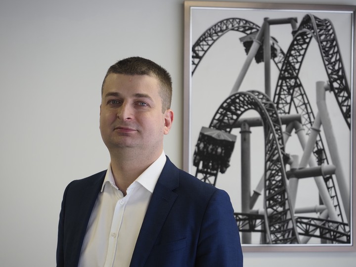 Денис Тетерин рассказал, что стоимость билетов в тематический парк «Остров Мечты» варьируется от 1900 до 2900 рублей