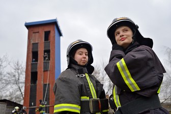 Корреспондент «Вечерки» узнала, как работает настоящий пожарный