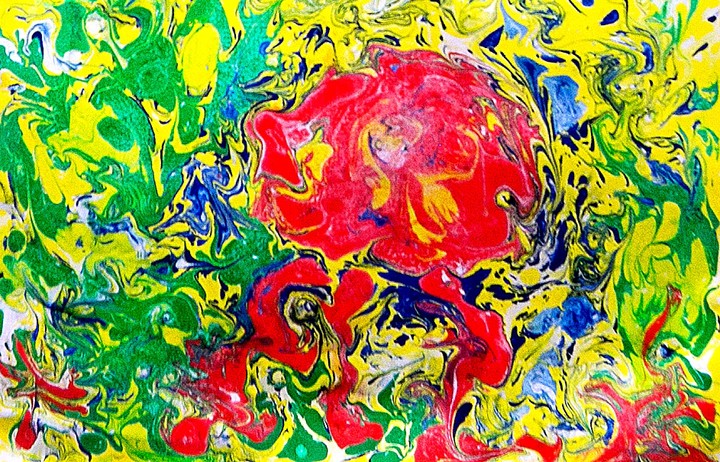 Осталось только переложить готовый рисунок на чистый лист бумаги