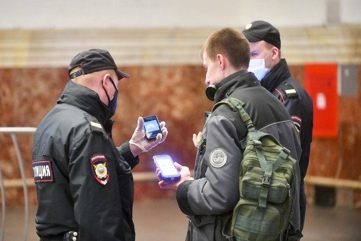 Москвичей с симптомами ОРВИ обязали соблюдать самоизоляцию