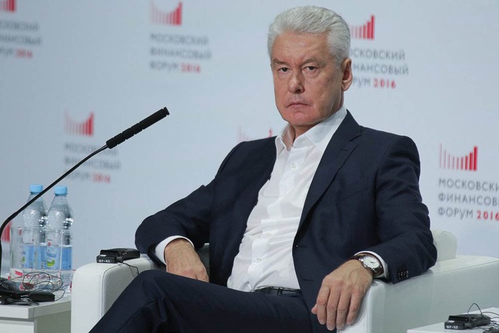 Сергей Собянин сообщил о введении масочного режима в Москве с 12 мая