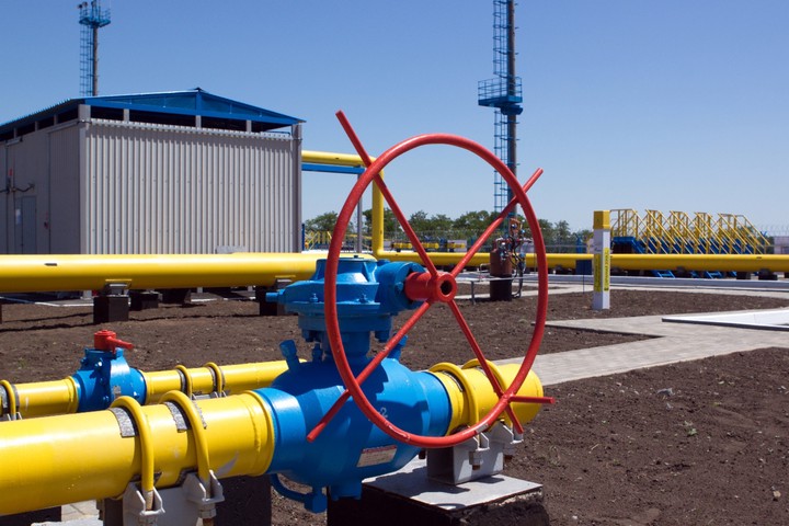 Экономист пояснила, почему Газпром снизил поставки газа в ЕС через Украину