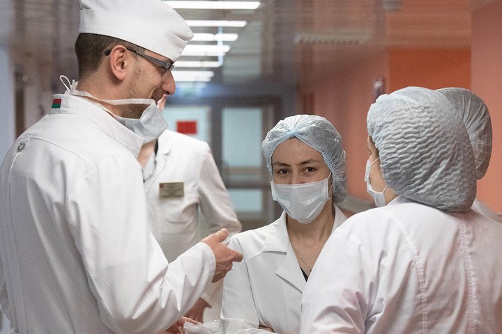 Коронавирус: главные события и цифры за сутки на утро 7 мая
