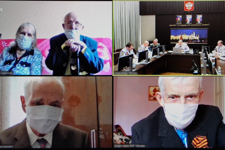 Руководители столичного главка Росгвардии поздравили ветеранов с Днем Победы