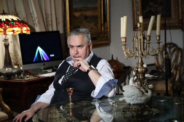 «Красная рожа пылает пожаром»: Садальский устроил фотосессию после бани