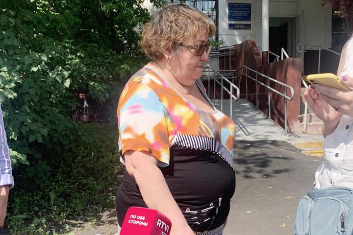 Еще утром к УВД приехала вдова Сергея Захарова Ирина