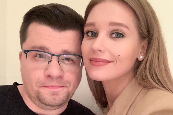 Асмус пожаловалась, что не может выбрать новогодний подарок Харламову