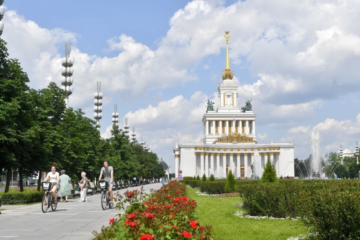 Новые экспонаты и архивные фотографии: музею ВДНХ исполнился год