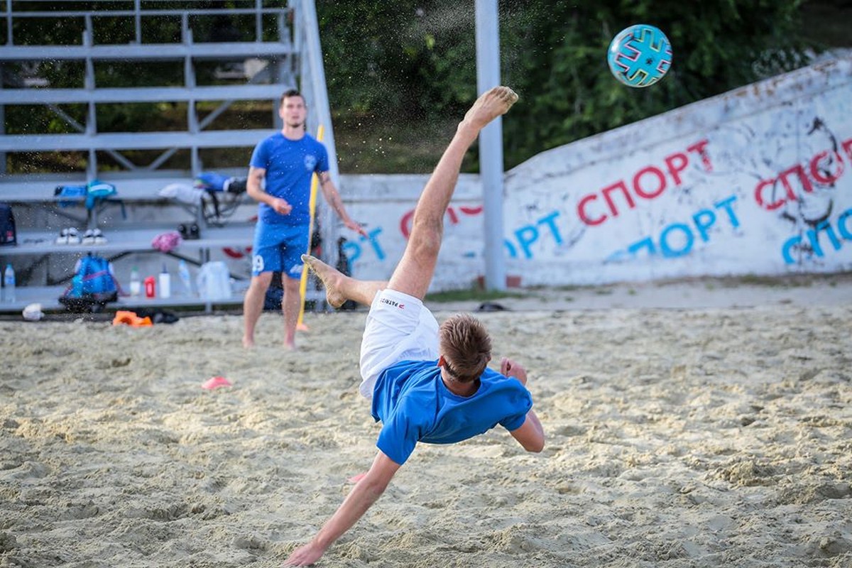 Мазараки www sport express ru. Пляжный футбол.