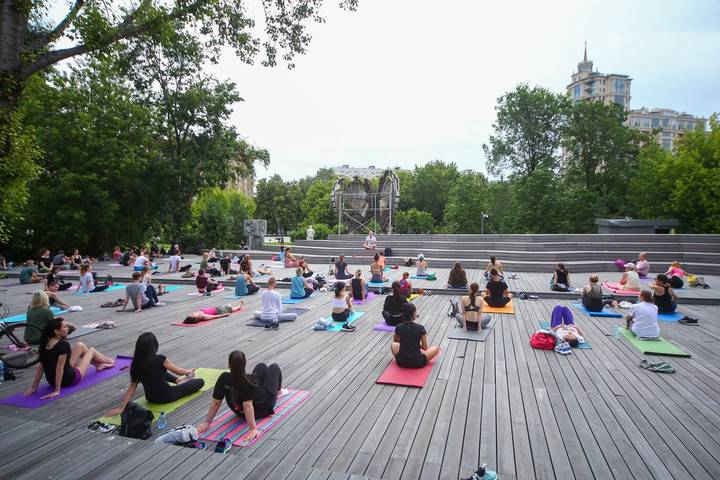 Москвичи освоили серфинг