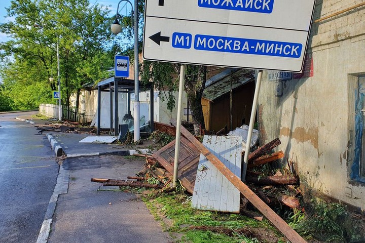 «Дома уплыли, бани рухнули»: жители подмосковной Рузы рассказали о потопе