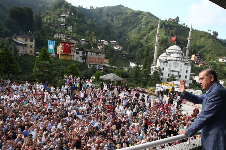 «Так вел себя Гитлер»: военный аналитик назвал главного противника России и раскрыл его планы
