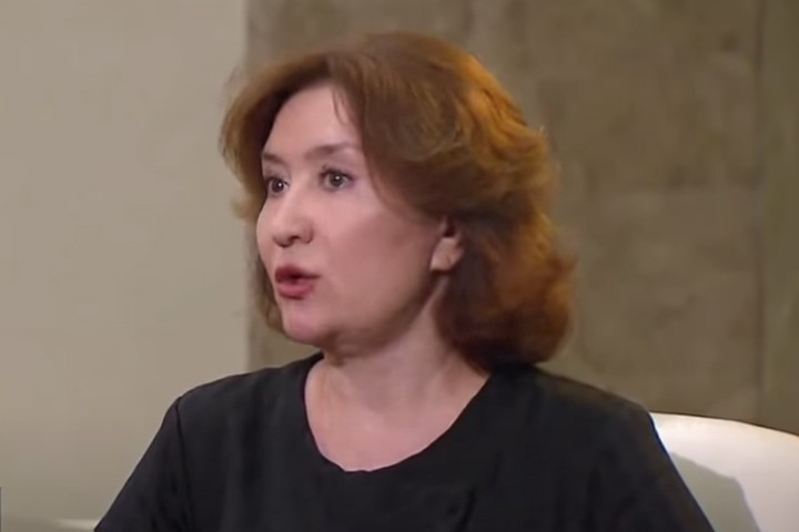 «Золотую судью» Елену Хахалеву досрочно лишили полномочий