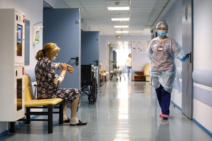 Правильный расчет: россиянам напомнили про изменение оплаты больничного