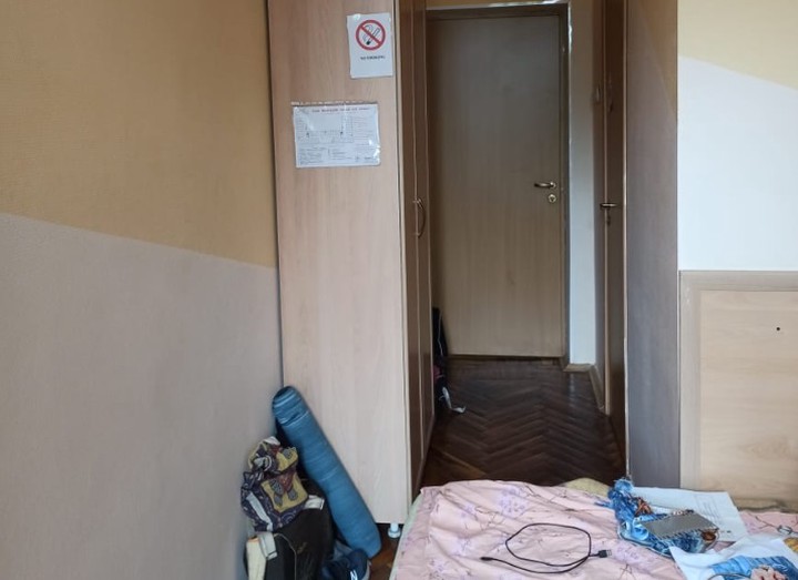 Туристов, прилетевших в Москву из других стран, заселяют в однокомнатные номера