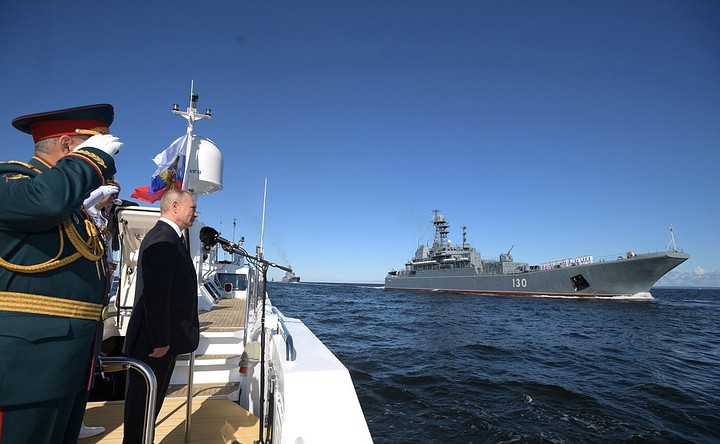 Офицер ВМФ рассказал, каких российских кораблей следует бояться США