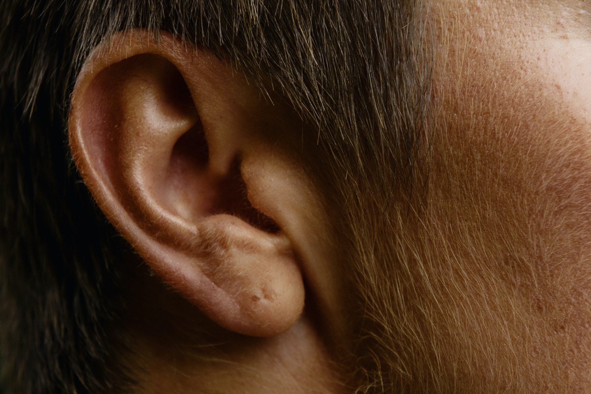 «Это предупреждение от организма»: врач назвал основные причины возникновения шума в ушах