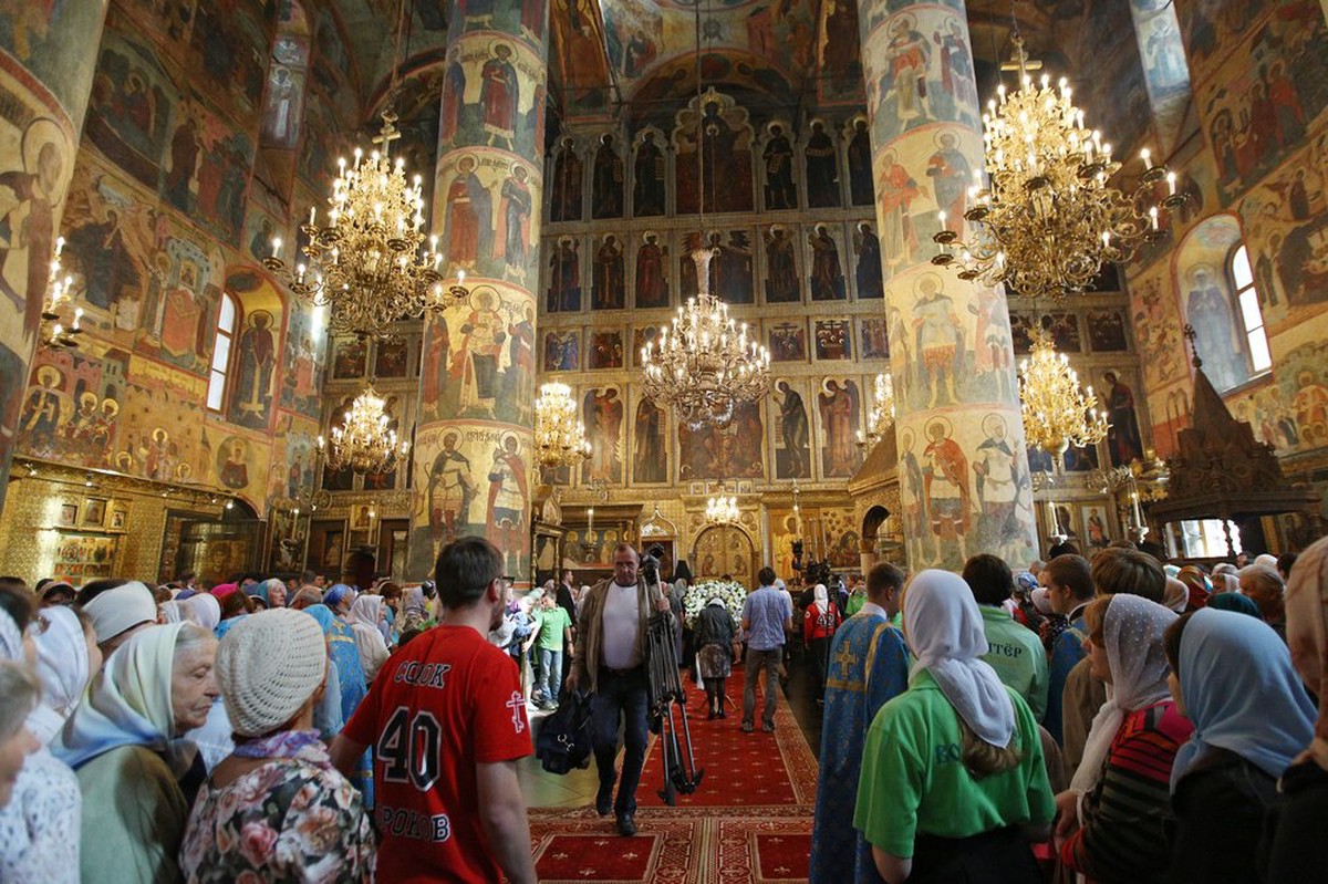 Более 700 человек обеспечат пожарную безопасность пасхальных богослужений в Москве