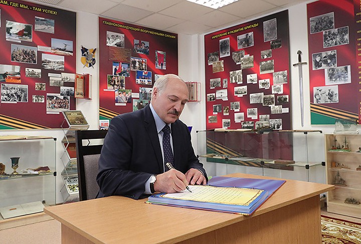 «Угроза для режима»: что будет с Лукашенко после выборов президента