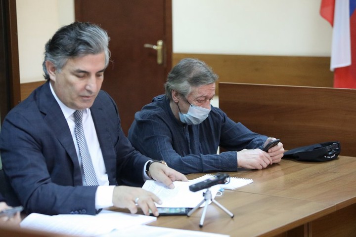 «Случилось за кулисами»: Добровинский прокомментировал вражду Ефремова и Пашаева