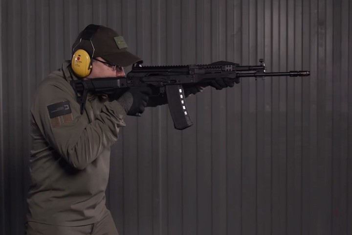 Автомат АК-19 концерна «Калашников» представили в ОАЭ
