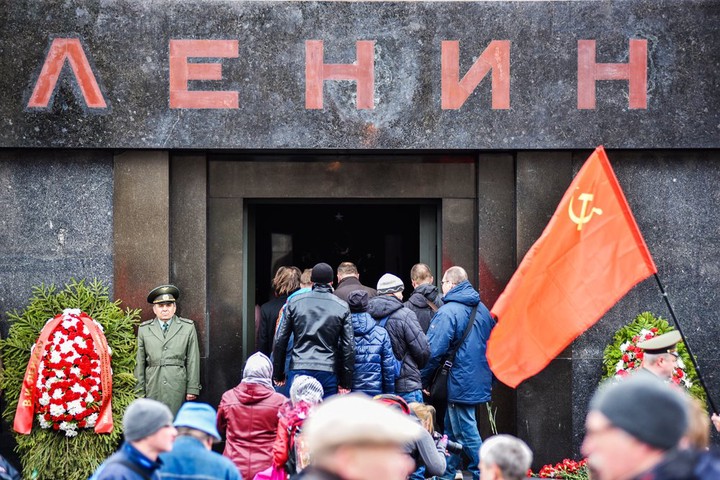 Верните Ленина на червонец
