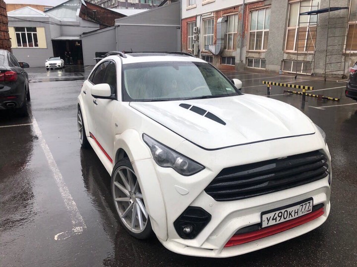 Участник ДТП на Остоженке пытался продать свою машину год назад