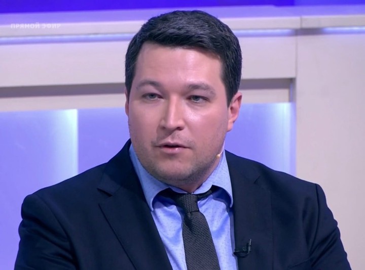 «Не надо ждать трупов»: иммунолог рассказал, как пережить пандемию без тотального локдауна