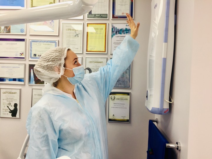 Врач рассказала, как на самом деле работает стоматология во время пандемии